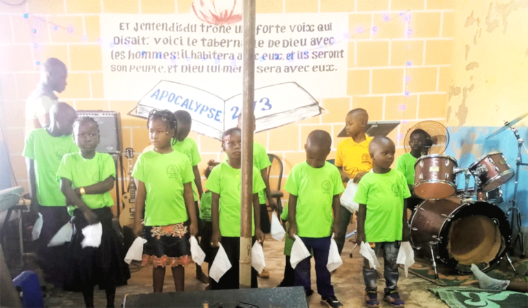 Les enfants de l’Église AD de Bethesda enrichissent la journée à l’église des Assemblées de Dieu ”La Nouvelle Jérusalem”